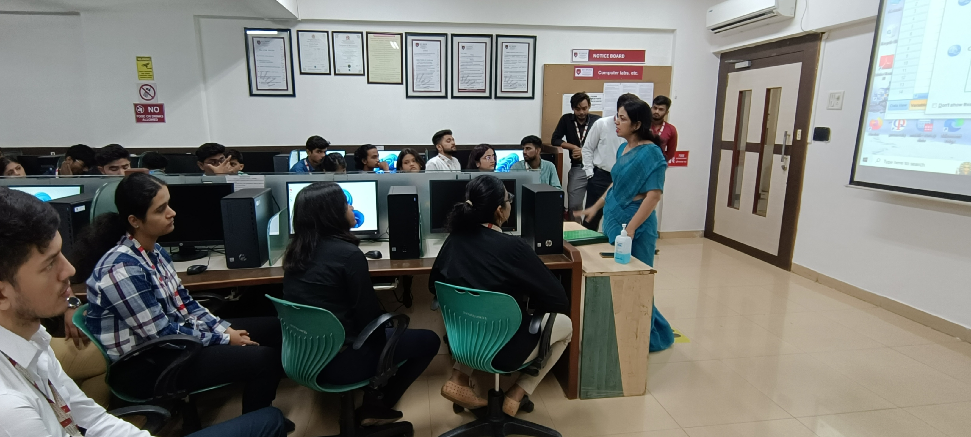 DY Patil University