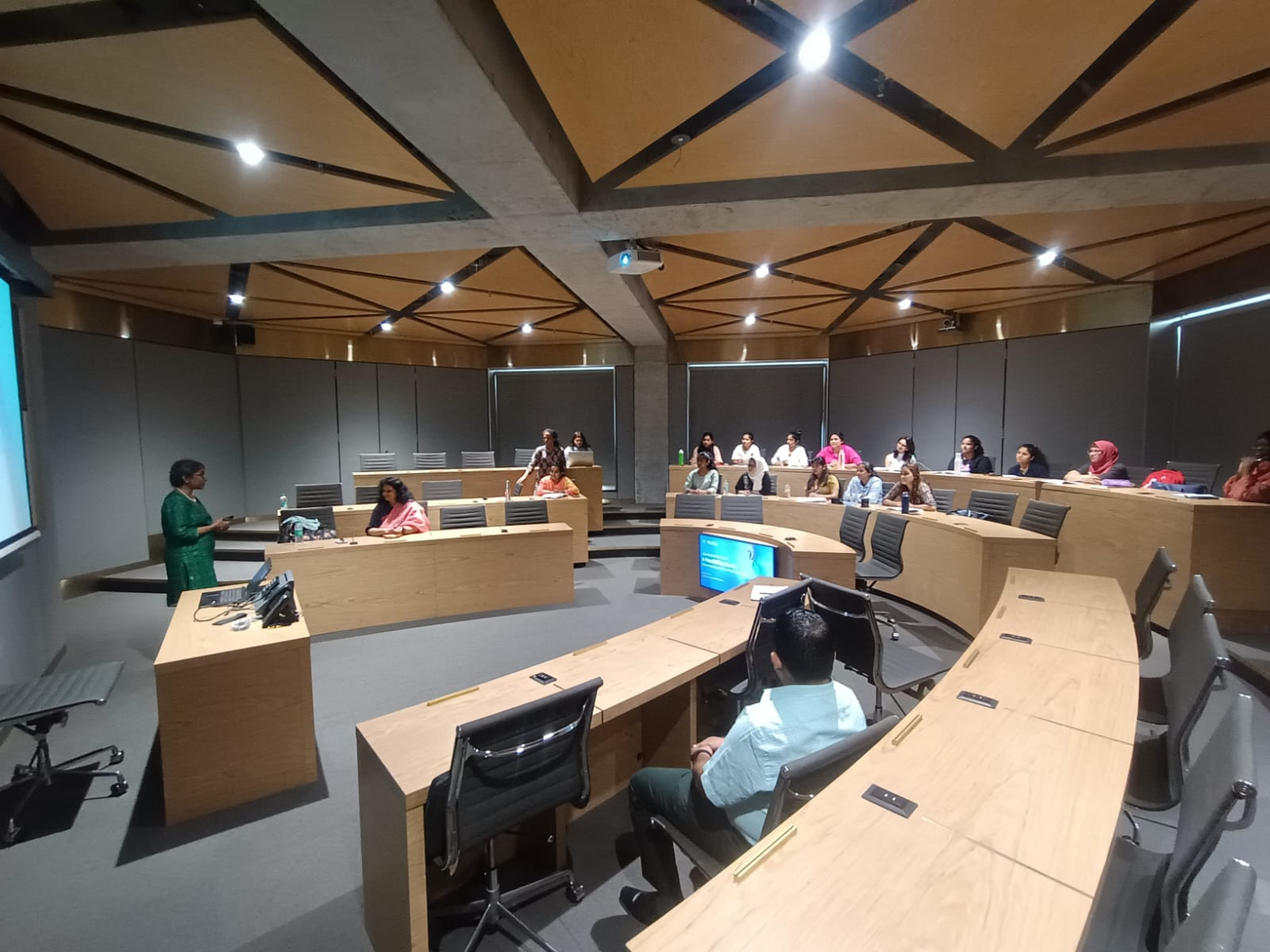 DY Patil University